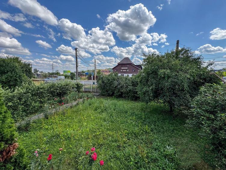 Casă cu 4 camere în Podu Iloaiei