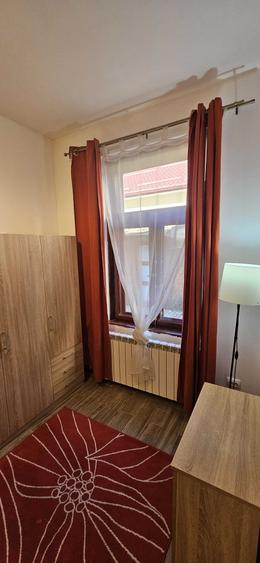 Apartament cu 2 camere semidecomandat în Piața Centrală