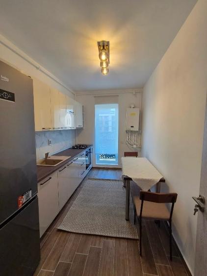 Apartament cu 2 camere decomandat, mobilat în Theodor Pallady