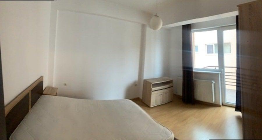 Apartament cu 3 camere decomandat în Săsar