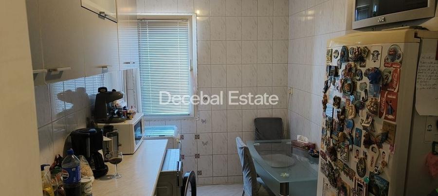 Apartament cu 2 camere decomandat în Titan