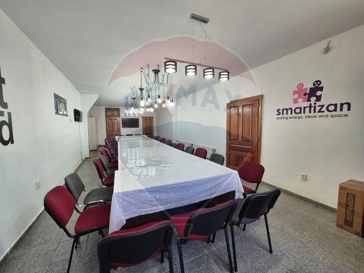 Spațiu comercial, de 147 mp, în Bujac