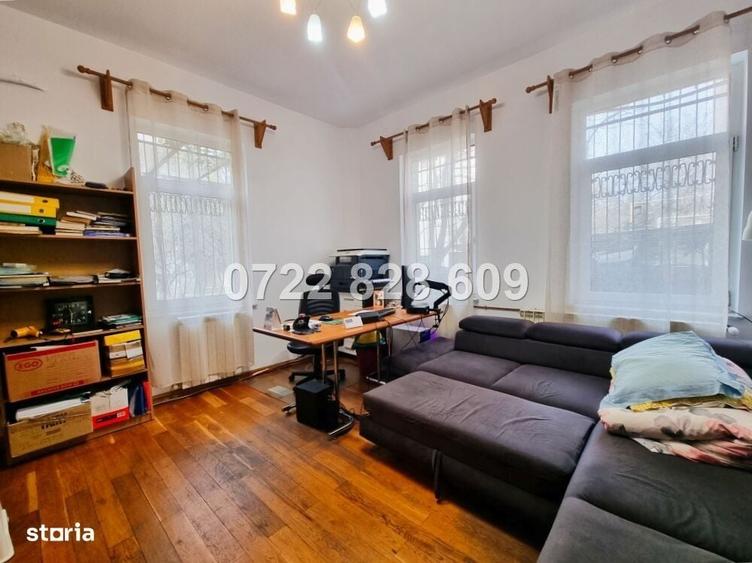 Casă cu 4 camere cu Teren 100 Mp în Central