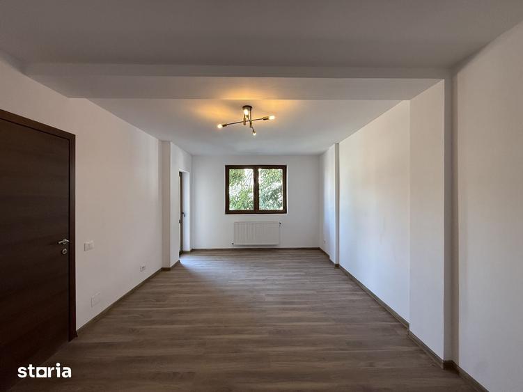 Casă cu 7 camere cu Teren 530 Mp în Berceni