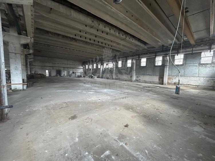 Spațiu industrial, de 2,200 mp, în Bereasca