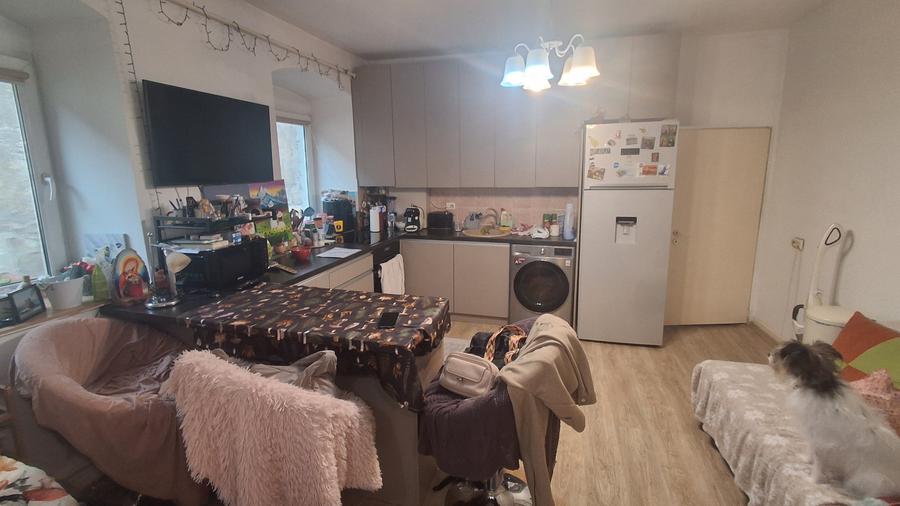 Apartament cu 2 camere nedecomandat în Centrul Istoric