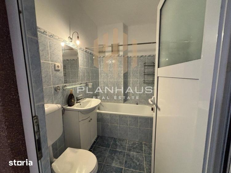 Apartament cu 2 camere decomandat în Republicii