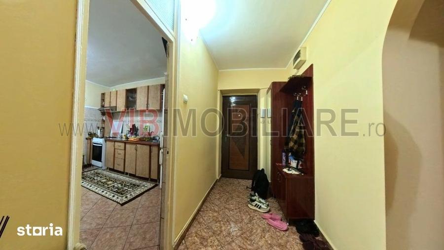 Apartament 3 camere Central - parter- 80 mp - boxa inclusa - 5