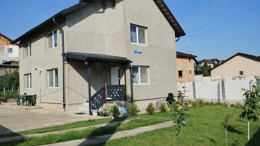 Casă cu 4 camere cu Teren 500 Mp în Borhanci
