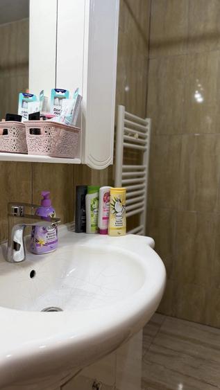 Apartament cu 2 camere decomandat în Micro IV