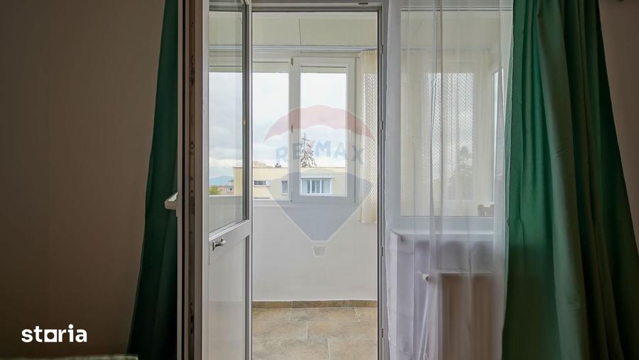 Apartament cu 2 camere semidecomandat în Griviței