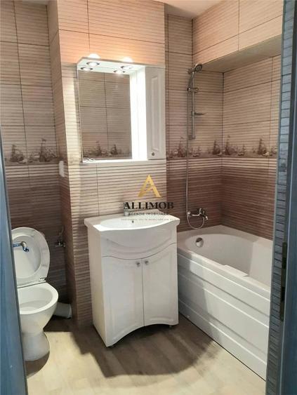 Apartament cu 3 camere în Micro 11