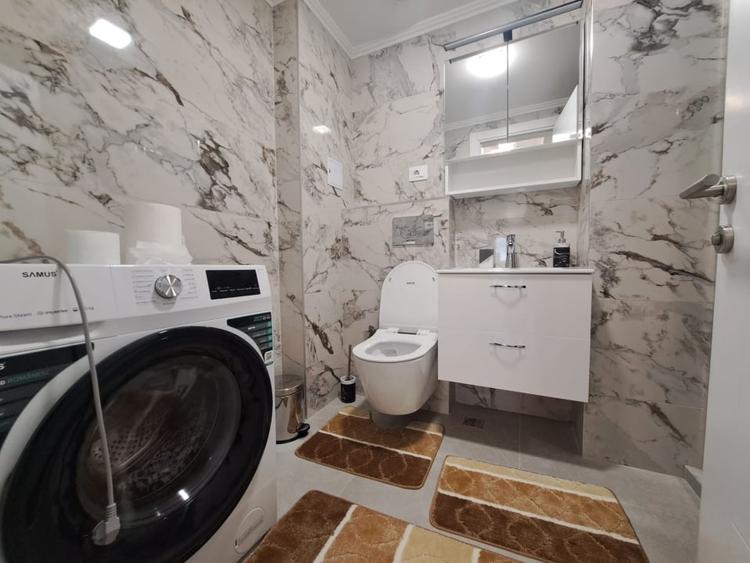 Apartament cu 3 camere decomandat, mobilat în Energia