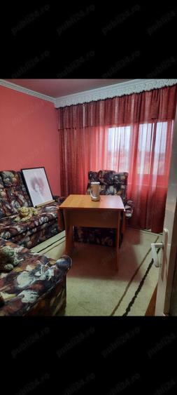 Apartament cu 3 camere decomandat în Mioriței