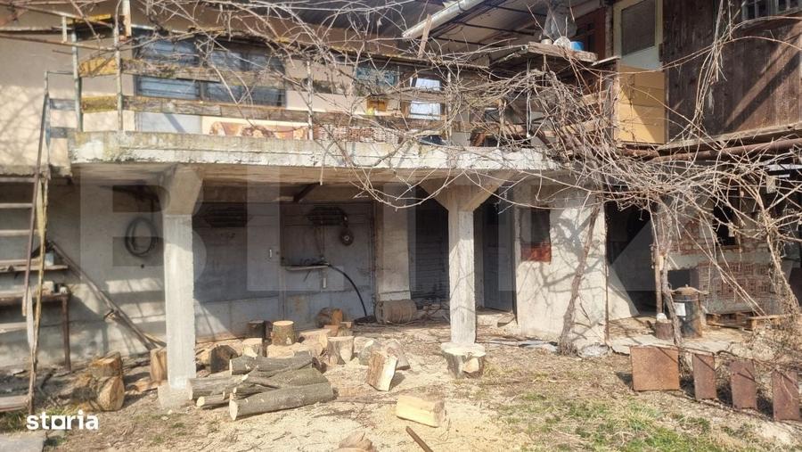 Casă cu 4 camere în Central