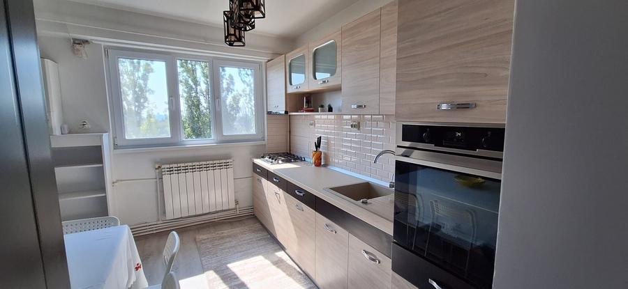 Apartament cu 2 camere decomandat în Central
