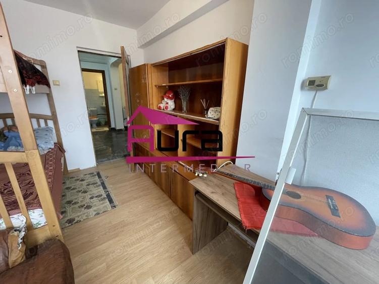 Apartament cu 3 camere decomandat în E3