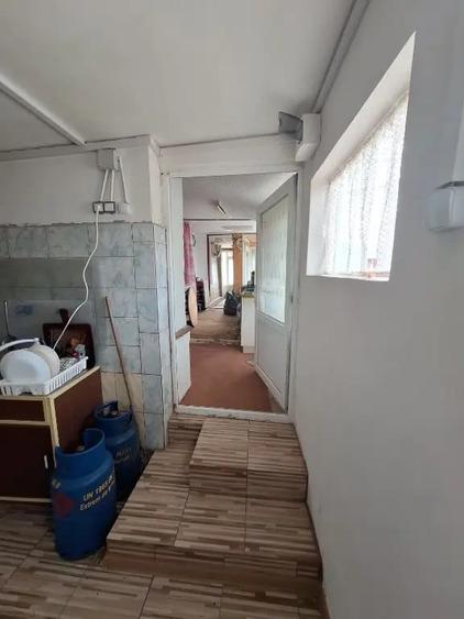 Casă cu 4 camere în Moțoești
