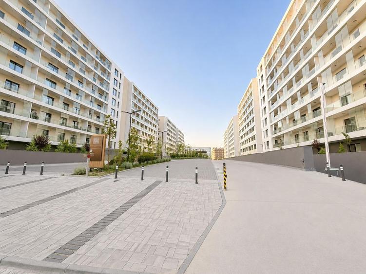 Apartament cu 2 camere semidecomandat, mobilat în Pipera