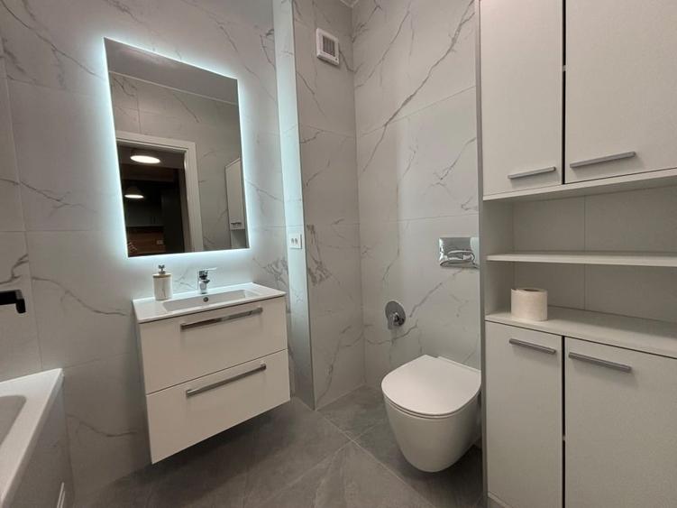 Apartament cu 2 camere semidecomandat, mobilat în Calea Aradului