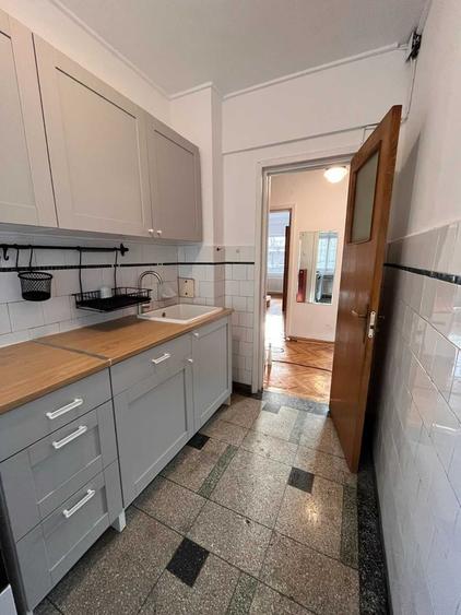 Apartament cu 2 camere decomandat în Cișmigiu