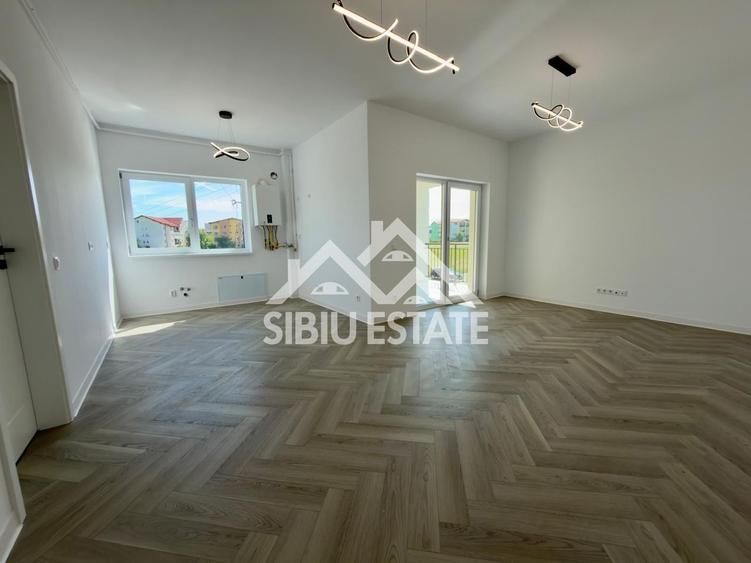 Apartament la CHEIE, 3 camere, 2 parcari si 1 boxa - 2