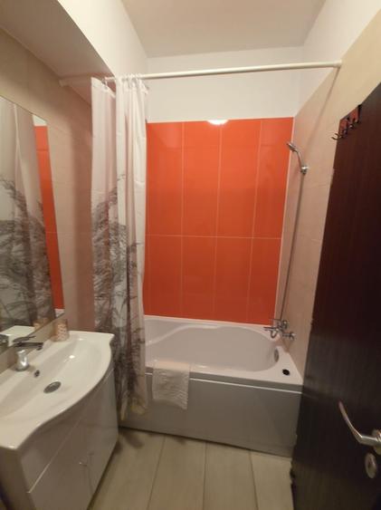 Apartament cu 2 camere semidecomandat în Frumoasa
