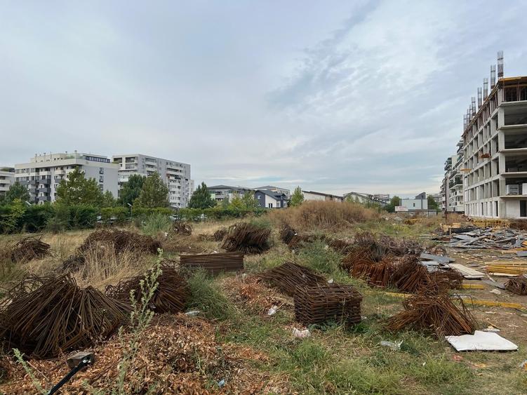 Teren Construcții intravilan de 3436 mp, în Theodor Pallady