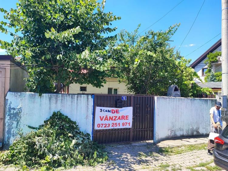 Casă cu 4 camere cu Teren 250 Mp în Central