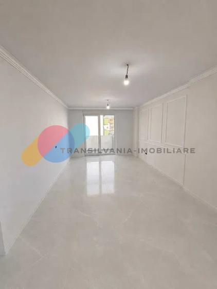 Apartament cu 3 camere semidecomandat în Iris