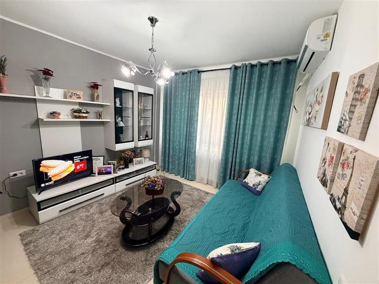 Apartament cu 2 camere decomandat, mobilat în Aeroport
