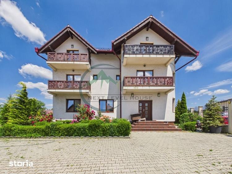 Casă cu 10 camere cu Teren 1009 Mp în Central