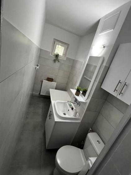 Apartament cu 3 camere în Micro 11