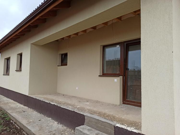 Casă individuală cu 3 camere cu Teren 500 Mp în Tărlungeni