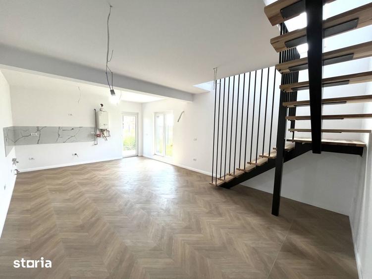 Casă cu 4 camere cu Teren 375 Mp în Sânandrei