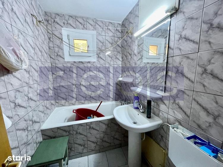 Apartament cu 3 camere semidecomandat în Titan