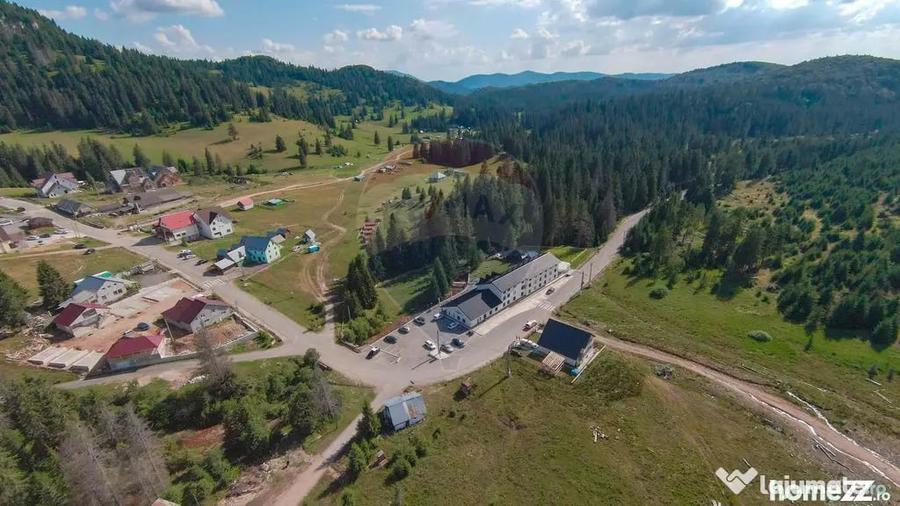 Teren de 600 mp, în Pietroasa
