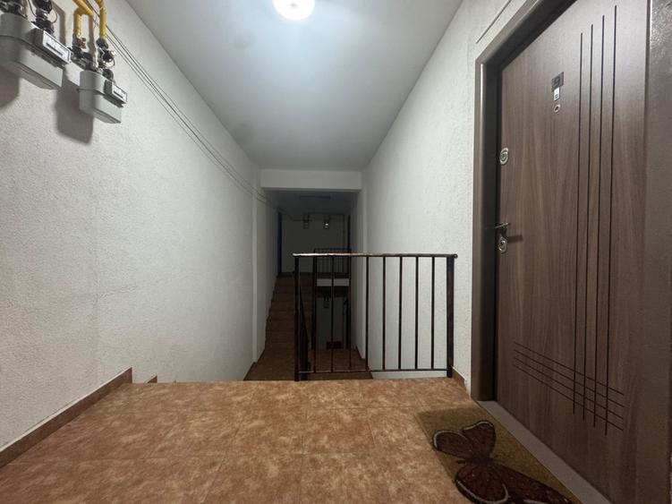 Apartament cu 3 camere decomandat în Bucium