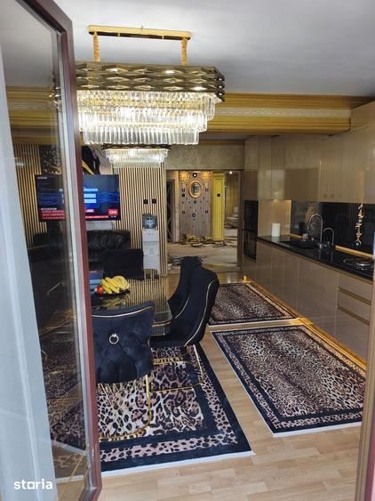 Casă cu 6 camere cu Teren 250 Mp în Tomis II