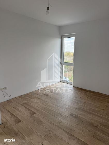 Casă cu 4 camere cu Teren 240 Mp în Ghiroda