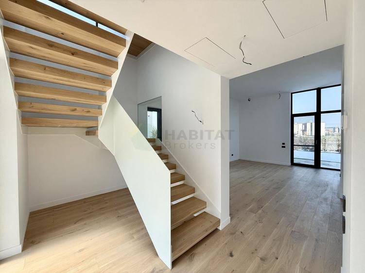 Duplex cu 4 camere cu Canalizare în Tunari