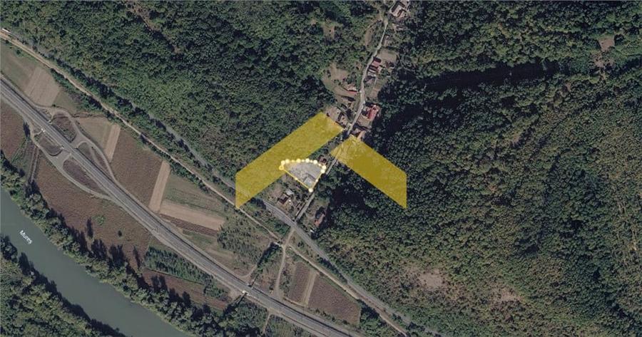 Casă cu 3 camere cu Teren 2504 Mp în Cuiaș