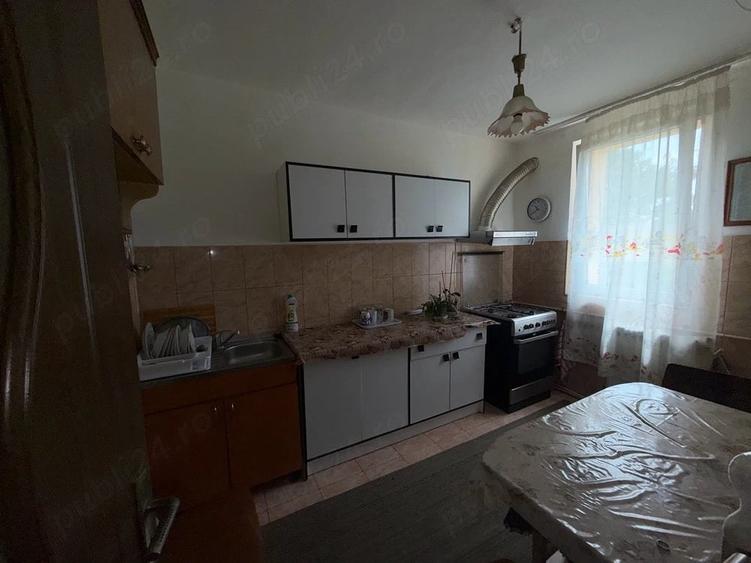 Apartament cu 3 camere decomandat în Ultracentral