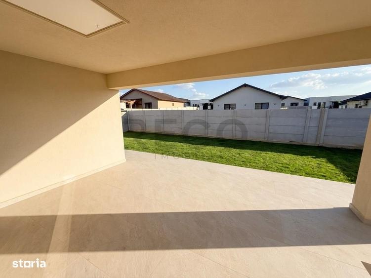 Casă cu 4 camere cu Teren 500 Mp în Sântandrei