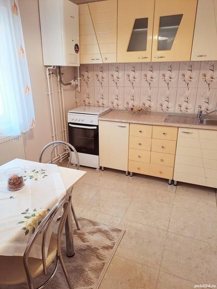 Apartament cu 3 camere decomandat în Sebeș