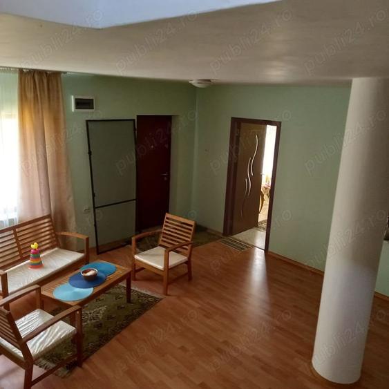 Casă cu 4 camere cu Teren 1758 Mp în Ștefănești