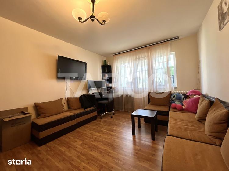 Apartament cu 3 camere semidecomandat în Mănăștur