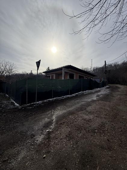 Casă cu 3 camere în Exterior Vest
