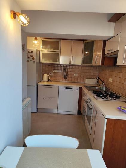 Apartament cu 2 camere decomandat, mobilat în Unirii