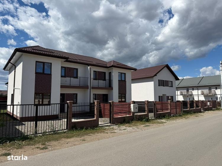 Casă cu 4 camere în Central